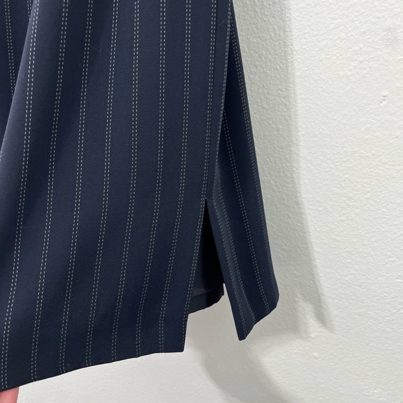 Tahari Navy Double Pinstriped Suit Jacket and Skirt Size 6 - Picture 5 of 7